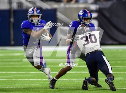Thumbnail 2 in Tompkins vs West Brook (UIL 6A Regional Playoff) photogallery.