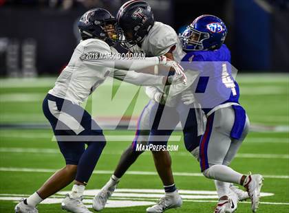 Thumbnail 1 in Tompkins vs West Brook (UIL 6A Regional Playoff) photogallery.