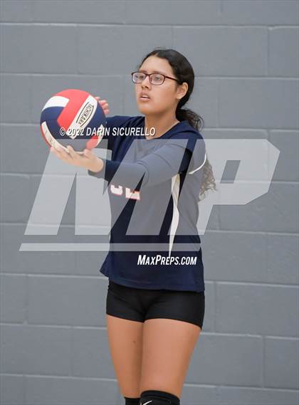 Thumbnail 2 in NFL Yet Academy vs Nogales (Epic Tourneys Volleyball Invite) photogallery.