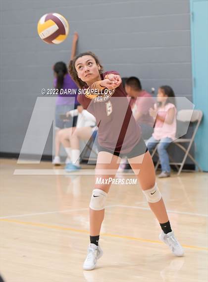 Thumbnail 1 in NFL Yet Academy vs Nogales (Epic Tourneys Volleyball Invite) photogallery.