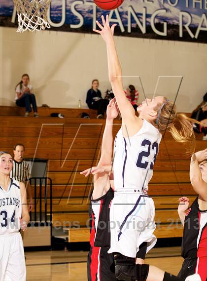 Thumbnail 2 in Pomona @ Ralston Valley photogallery.
