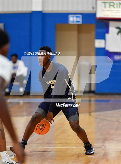 Thumbnail 2 in Alonso vs St. Petersburg (Sunbash Tournament) photogallery.