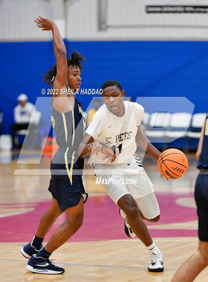 Thumbnail 1 in Alonso vs St. Petersburg (Sunbash Tournament) photogallery.