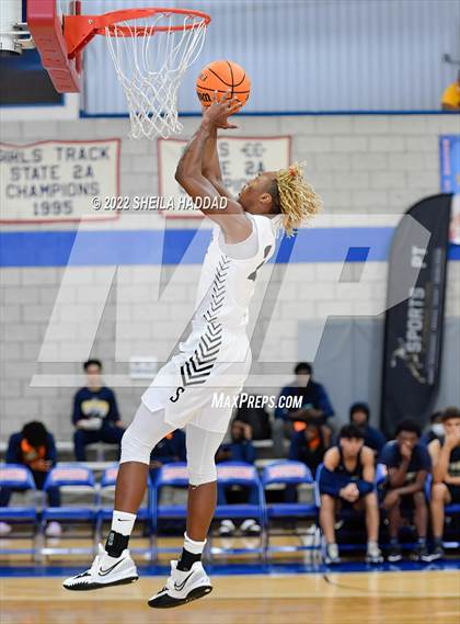 Thumbnail 1 in Alonso vs St. Petersburg (Sunbash Tournament) photogallery.