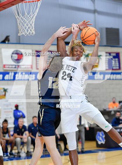 Thumbnail 2 in Alonso vs St. Petersburg (Sunbash Tournament) photogallery.