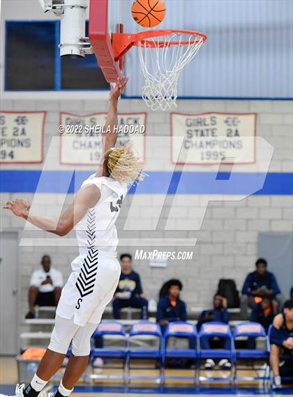 Thumbnail 1 in Alonso vs St. Petersburg (Sunbash Tournament) photogallery.
