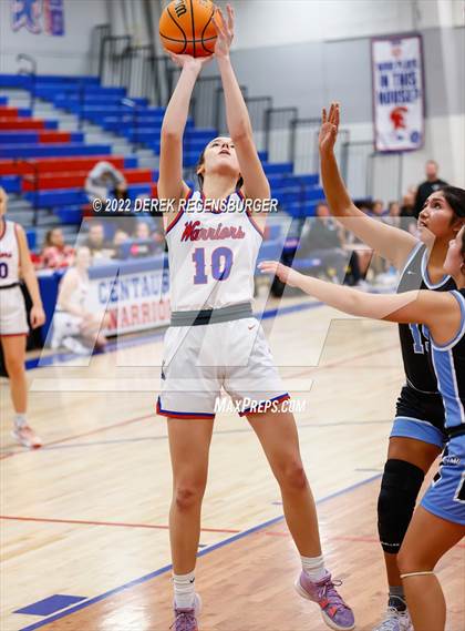Thumbnail 3 in Mountain Range vs Centaurus (Boulder Valley Invitational) photogallery.