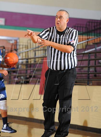 Thumbnail 1 in Dr. Phillips vs. Ossining (Nike Tournament of Champions) photogallery.