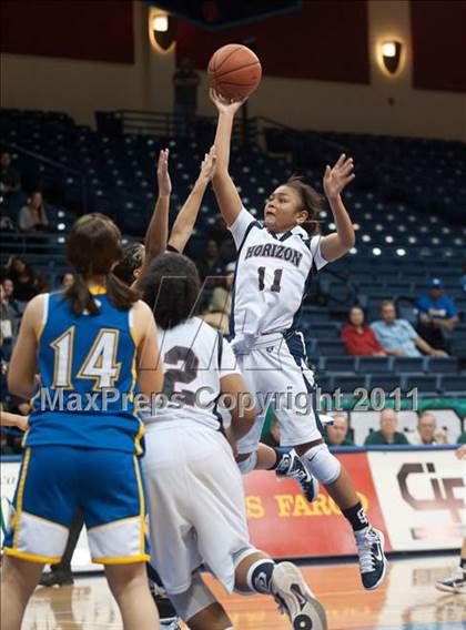 Thumbnail 1 in Christian Life Academy vs Horizon (CIF SDS D5 Final) photogallery.