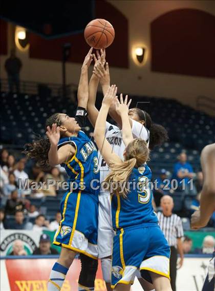 Thumbnail 1 in Christian Life Academy vs Horizon (CIF SDS D5 Final) photogallery.