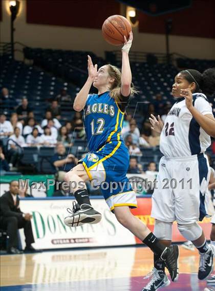 Thumbnail 3 in Christian Life Academy vs Horizon (CIF SDS D5 Final) photogallery.