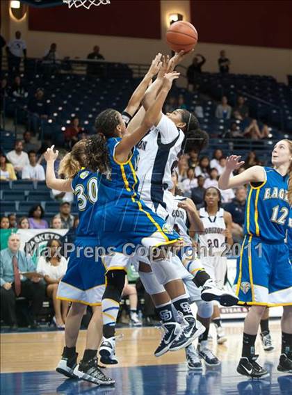 Thumbnail 2 in Christian Life Academy vs Horizon (CIF SDS D5 Final) photogallery.