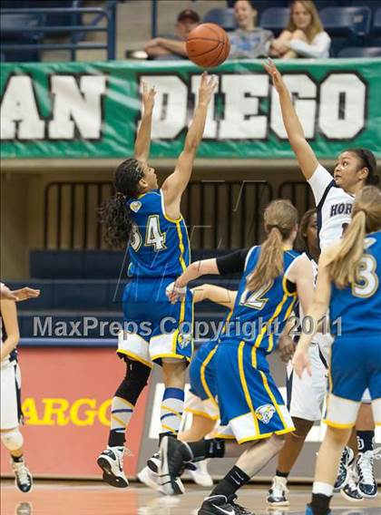 Thumbnail 3 in Christian Life Academy vs Horizon (CIF SDS D5 Final) photogallery.