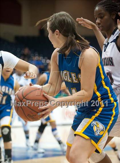 Thumbnail 1 in Christian Life Academy vs Horizon (CIF SDS D5 Final) photogallery.