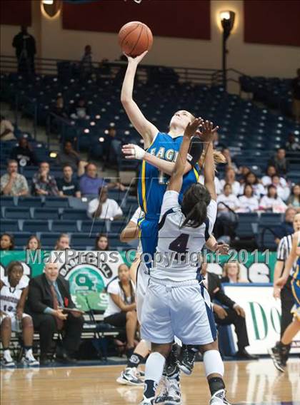 Thumbnail 3 in Christian Life Academy vs Horizon (CIF SDS D5 Final) photogallery.