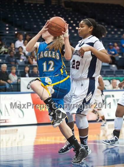 Thumbnail 2 in Christian Life Academy vs Horizon (CIF SDS D5 Final) photogallery.