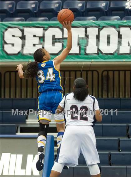 Thumbnail 3 in Christian Life Academy vs Horizon (CIF SDS D5 Final) photogallery.