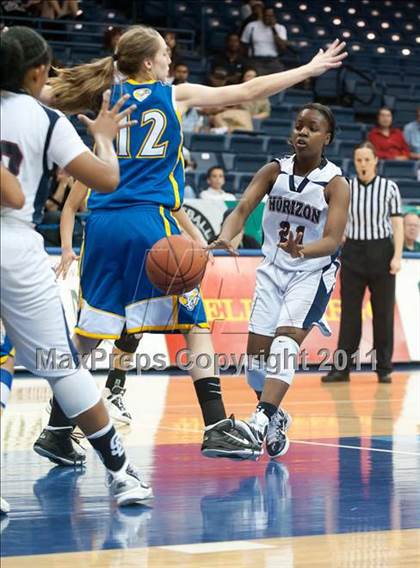 Thumbnail 1 in Christian Life Academy vs Horizon (CIF SDS D5 Final) photogallery.