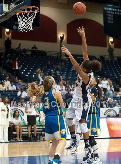 Thumbnail 1 in Christian Life Academy vs Horizon (CIF SDS D5 Final) photogallery.