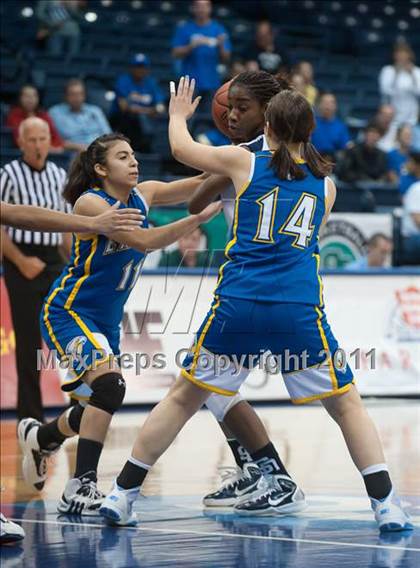 Thumbnail 1 in Christian Life Academy vs Horizon (CIF SDS D5 Final) photogallery.