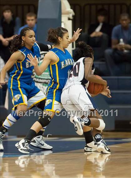 Thumbnail 3 in Christian Life Academy vs Horizon (CIF SDS D5 Final) photogallery.