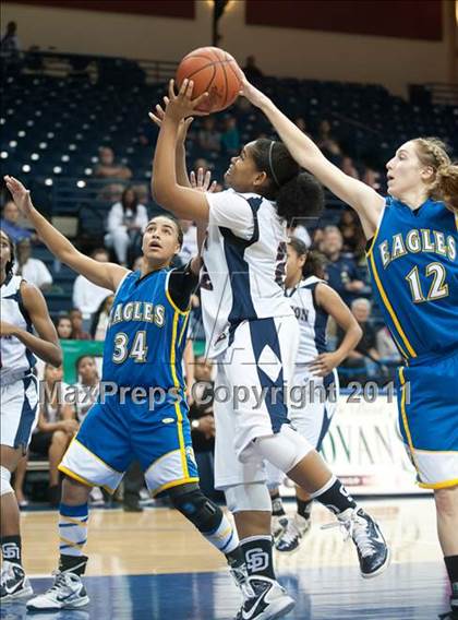 Thumbnail 2 in Christian Life Academy vs Horizon (CIF SDS D5 Final) photogallery.
