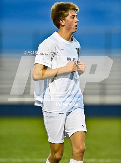 Thumbnail 3 in Valor Christian @ Golden photogallery.