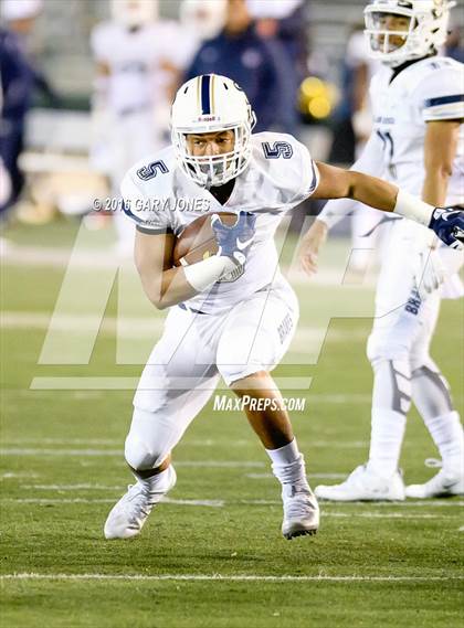 Thumbnail 3 in De La Salle vs. St. John Bosco (CIF State Open Division Final) photogallery.