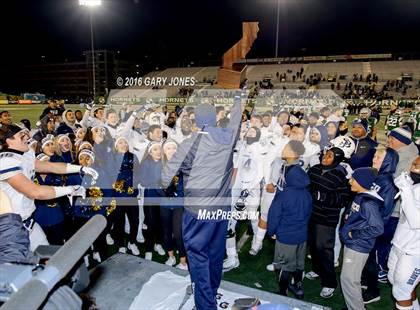 Thumbnail 1 in De La Salle vs. St. John Bosco (CIF State Open Division Final) photogallery.