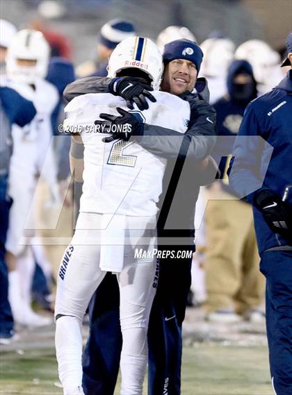 Thumbnail 2 in De La Salle vs. St. John Bosco (CIF State Open Division Final) photogallery.