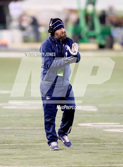 Thumbnail 1 in De La Salle vs. St. John Bosco (CIF State Open Division Final) photogallery.