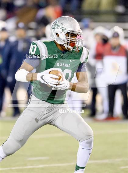 Thumbnail 3 in De La Salle vs. St. John Bosco (CIF State Open Division Final) photogallery.