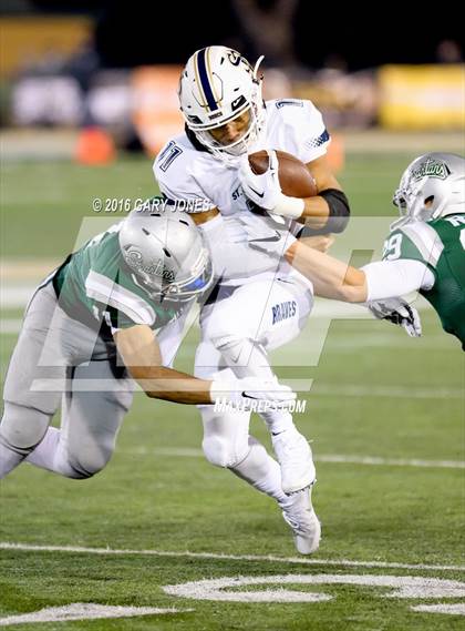 Thumbnail 2 in De La Salle vs. St. John Bosco (CIF State Open Division Final) photogallery.