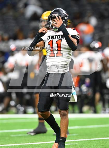 Thumbnail 3 in Union Parish vs. St. James (LHSAA Division III Non-Select Final) photogallery.
