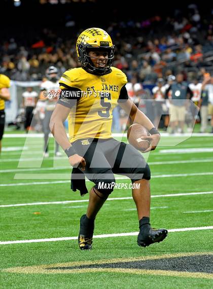 Thumbnail 3 in Union Parish vs. St. James (LHSAA Division III Non-Select Final) photogallery.