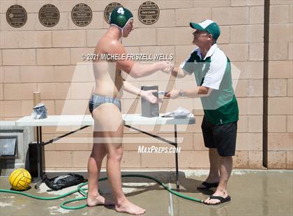 Thumbnail 2 in Santana vs. Helix (CIF SDS D2 Final) photogallery.