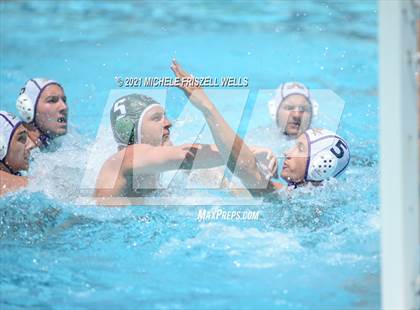 Thumbnail 3 in Santana vs. Helix (CIF SDS D2 Final) photogallery.
