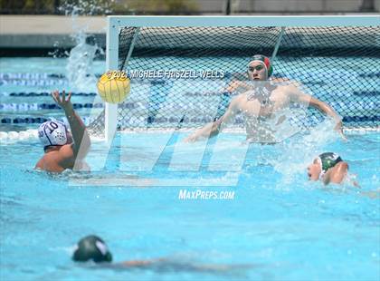 Thumbnail 3 in Santana vs. Helix (CIF SDS D2 Final) photogallery.