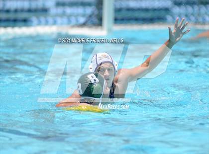 Thumbnail 2 in Santana vs. Helix (CIF SDS D2 Final) photogallery.