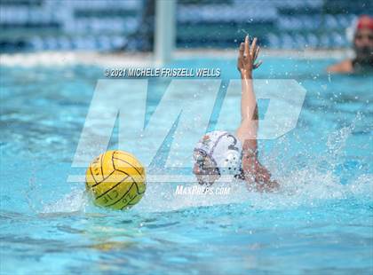 Thumbnail 3 in Santana vs. Helix (CIF SDS D2 Final) photogallery.