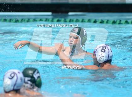 Thumbnail 2 in Santana vs. Helix (CIF SDS D2 Final) photogallery.