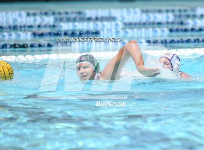Thumbnail 2 in Santana vs. Helix (CIF SDS D2 Final) photogallery.