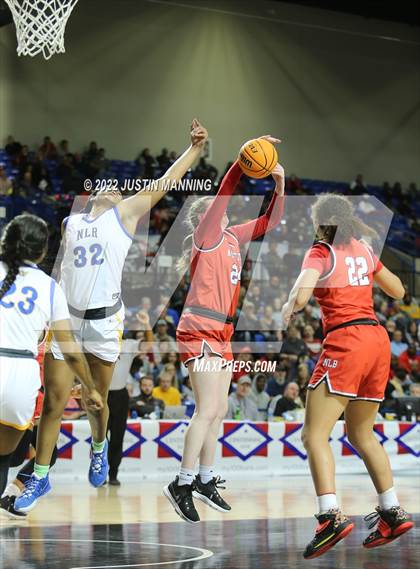 Thumbnail 3 in North Little Rock vs. Northside (AAA 6A State Final) photogallery.