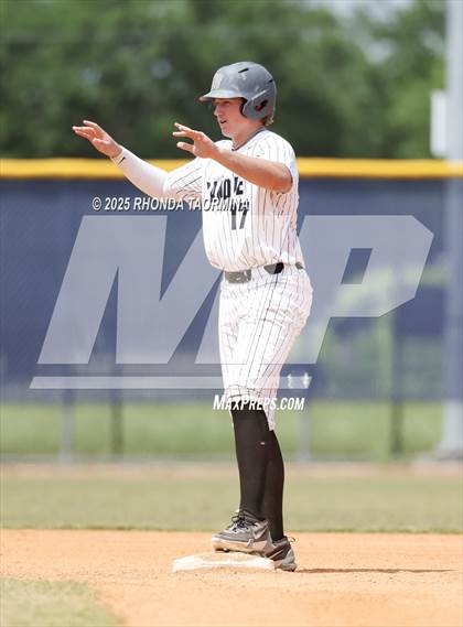 Thumbnail 1 in Terry vs Randle (Lamar Consolidated Playoff) photogallery.