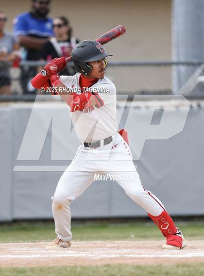 Thumbnail 3 in Terry vs Randle (Lamar Consolidated Playoff) photogallery.