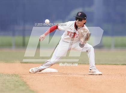 Thumbnail 1 in Terry vs Randle (Lamar Consolidated Playoff) photogallery.