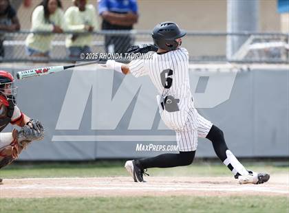 Thumbnail 2 in Terry vs Randle (Lamar Consolidated Playoff) photogallery.
