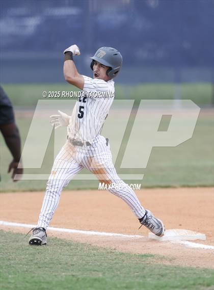 Thumbnail 3 in Terry vs Randle (Lamar Consolidated Playoff) photogallery.
