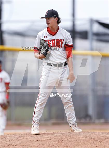 Thumbnail 2 in Terry vs Randle (Lamar Consolidated Playoff) photogallery.