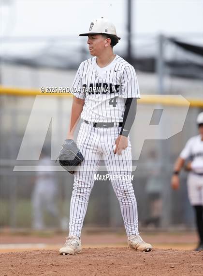 Thumbnail 1 in Terry vs Randle (Lamar Consolidated Playoff) photogallery.